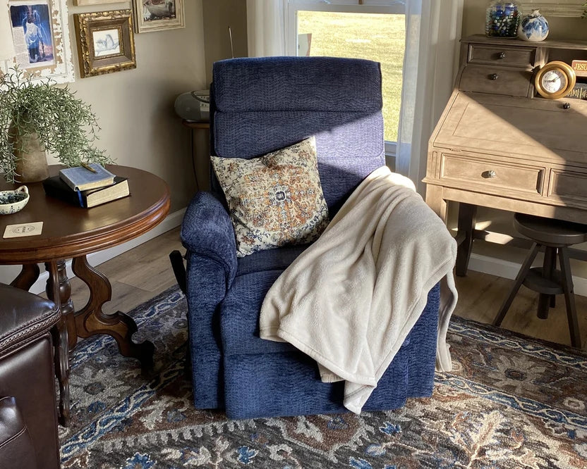 Oversized Infinite Position Power Lift Recliner Chair